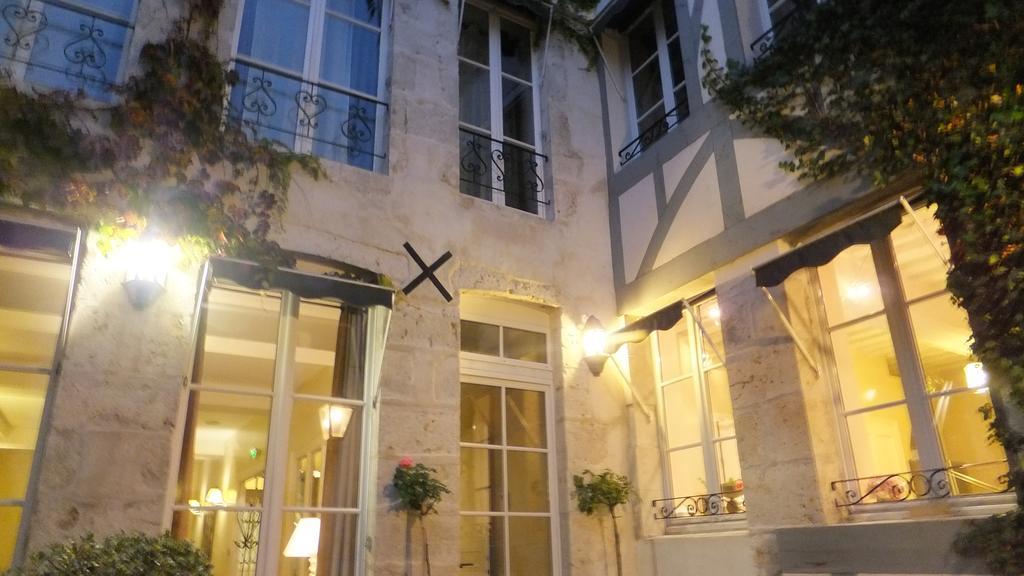 Hotel La Closeraie Сули-сюр-Лоар Екстериор снимка